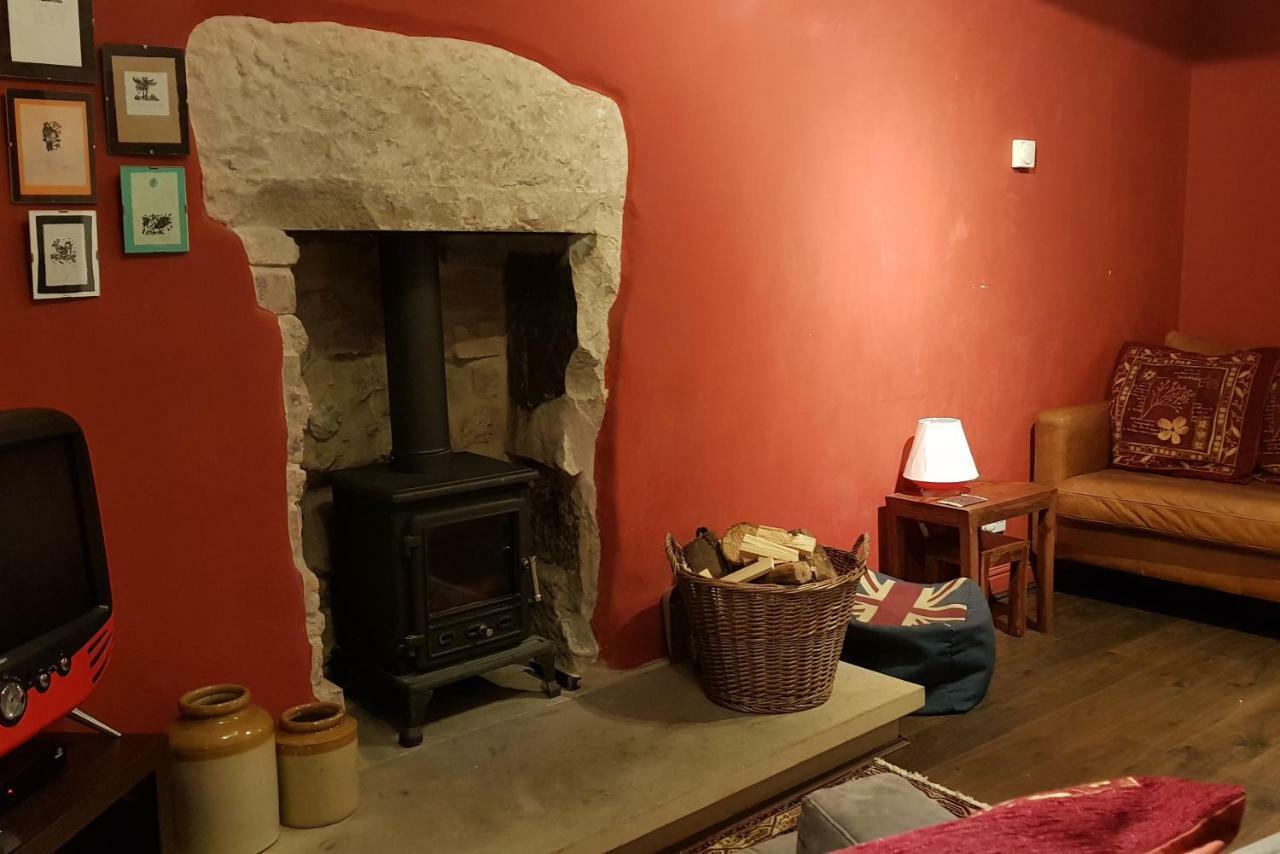 Dove Cottage, Tideswell Exterior foto